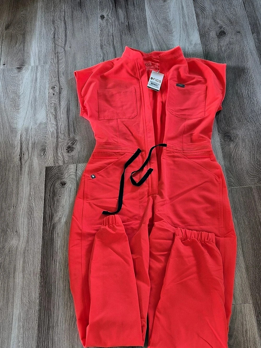 FIGS Rafaela Cargo ScrubJumpsuit Coral Small